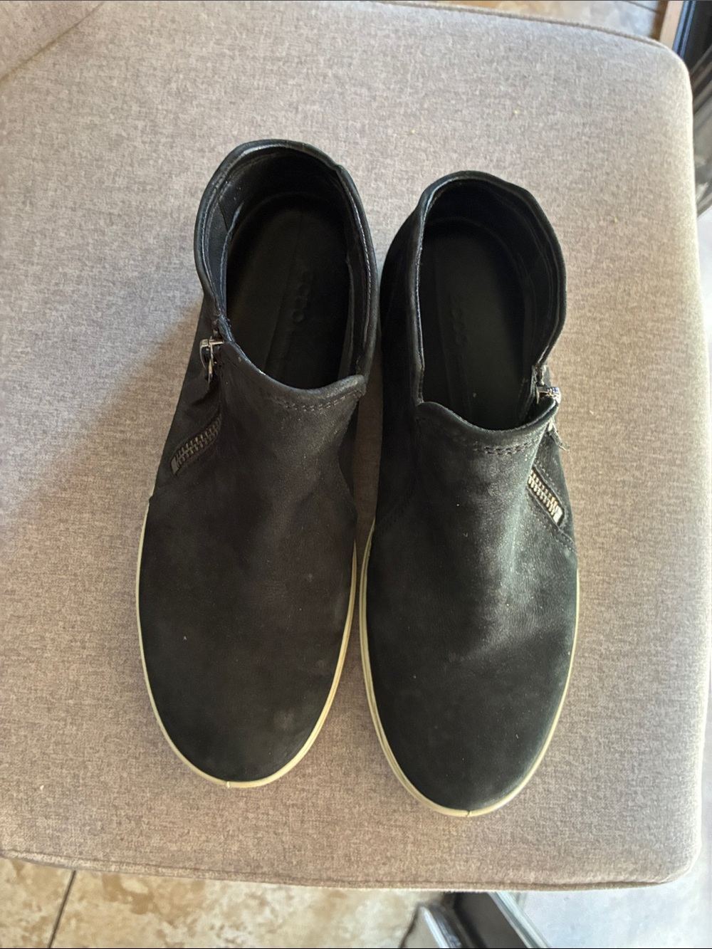 Ecco women’s Black Slip-On Suede Sneakers with Side Zippers